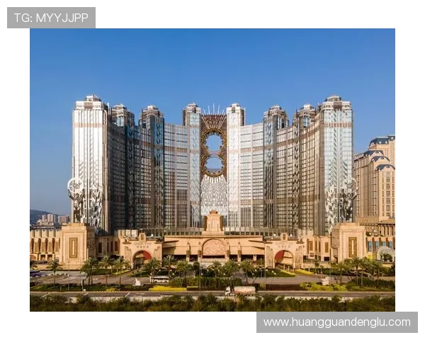 深入了解澳門新濠天地的歷史背景與未來發展方向，掌握最新動態